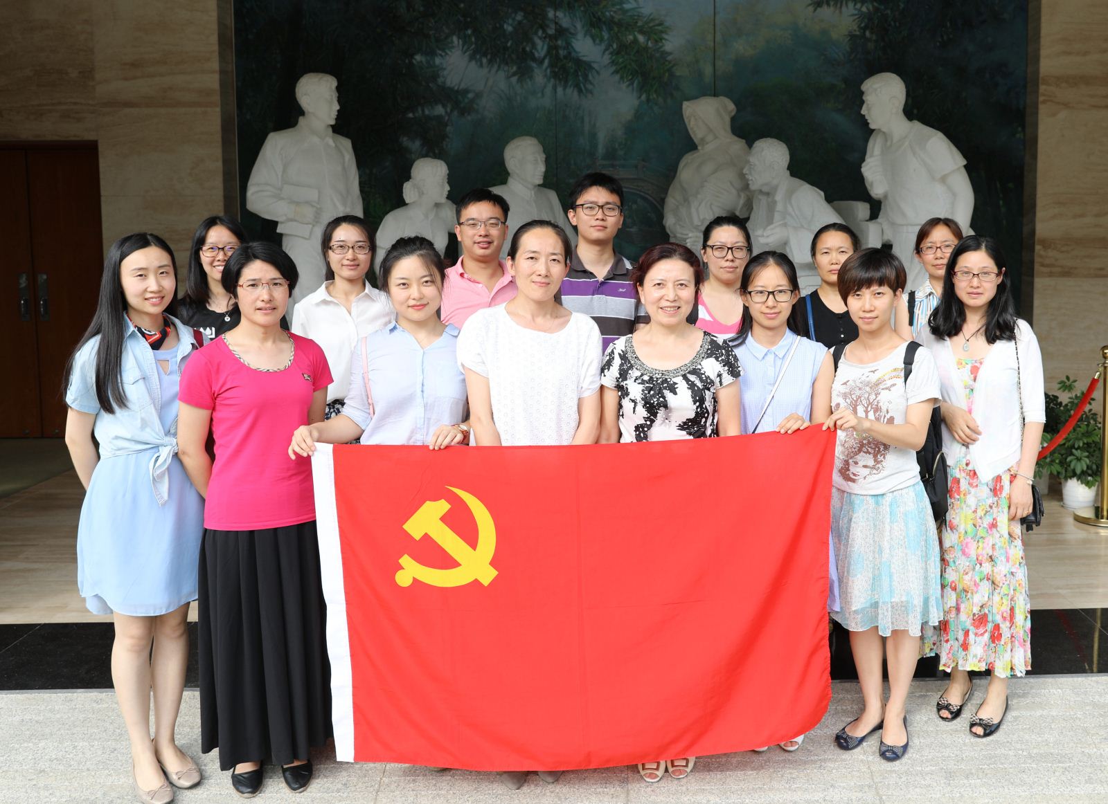 学习陈云五种精神，争做“两学一做”先锋 ——计算机科学与bv伟德国际体育官方网站师生党员赴陈云纪念馆参观学习