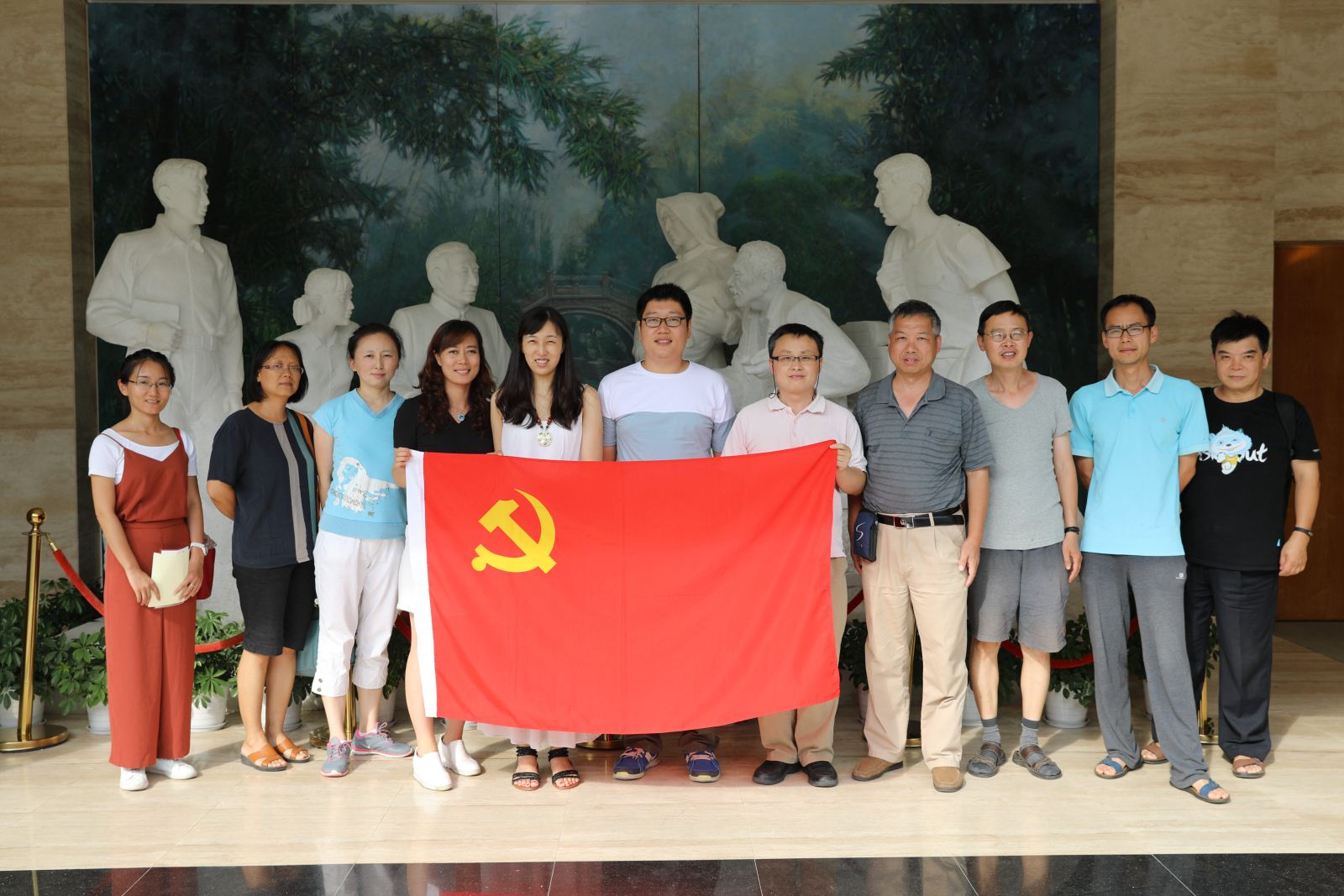 学习陈云五种精神，争做“两学一做”先锋 ——计算机科学与bv伟德国际体育官方网站师生党员赴陈云纪念馆参观学习