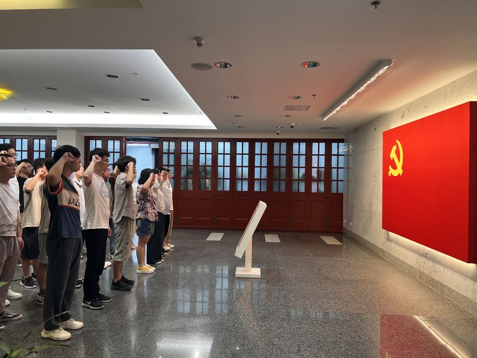 1.jpg 1.jpg