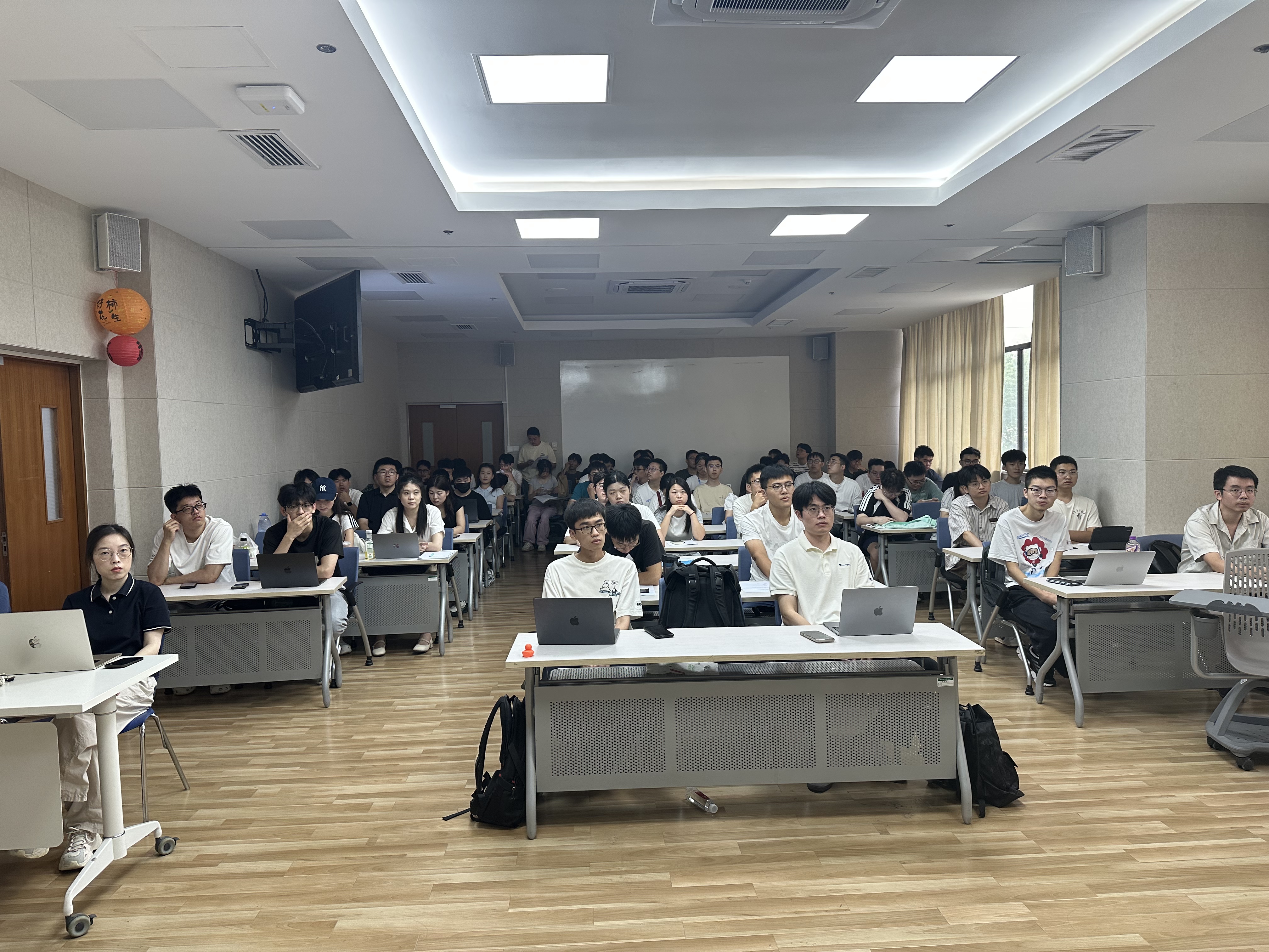 微信图片_20251004233820.jpg